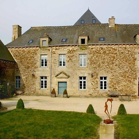 Gite La Terrasse - Manoir Le Plessix Madeuc Corseul Luaran gambar